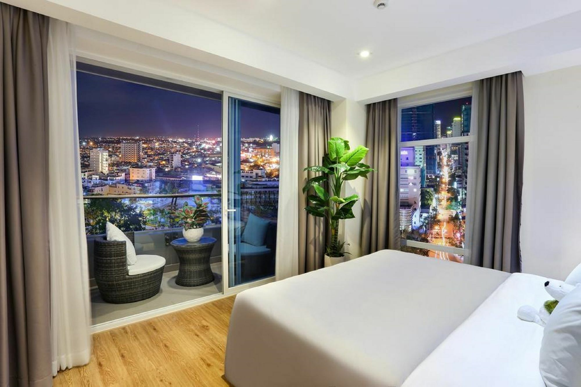 Atlantica Balcony Ocean View Serviced Apartment Nha Trang Esterno foto